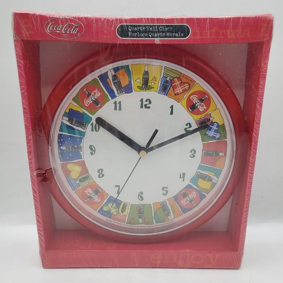 NIP VINTAGE COCA COLA QUARTZ WALL CLOCK - Picture 1 of 6